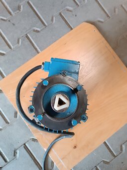 El. Motor z Darlingu - 4