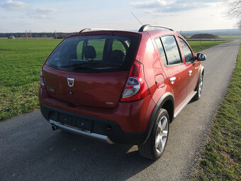 Dacia Sandero 1.6 Stepway - 4