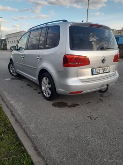Vw Touran 2014 1.6TDI DSG - 4