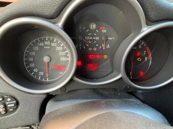 Alfa romeo 147 - 4