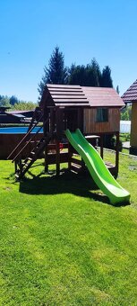Dětské hřiště se skluzavkou - 4