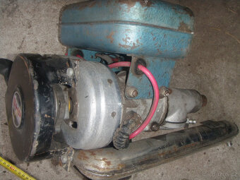 Lodní motor DDR simson? 5 HP Historický kus. čti popis - 4