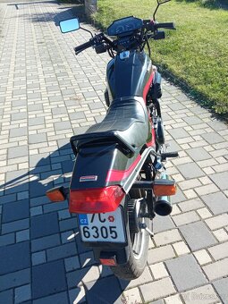 Honda VF750 s - 4