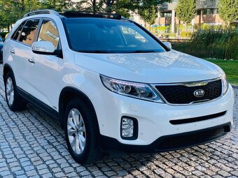 Kia Sorento 2.2CRDi 145KW 4x4 AUTOMAT VÝHŘEV KAMERA TAŽNÉ - 4