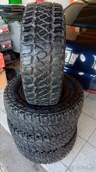 Celoroční pneu 265/70 R16 Kumho RoadVenture MT 51 M+S - 4