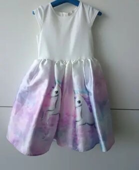 Sváteční šatičky vel. 110/116 jednorožec. - 4