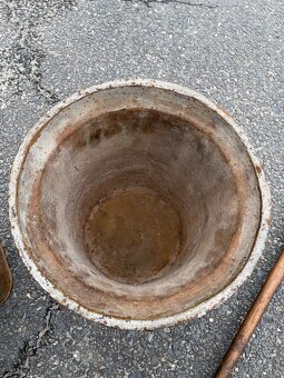 Starý obří litinový moždíř - 4