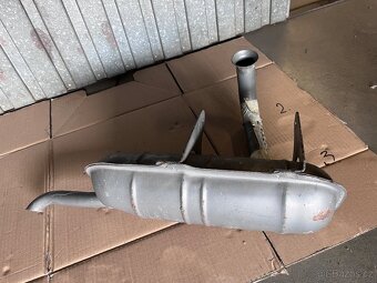 Fiat 850 nový výfuk - 4