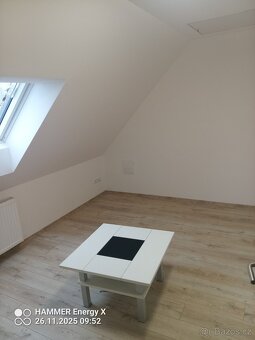 Pronájem podkrovního bytu 2 kk - 4