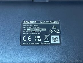 Samsung Multipoziční bezdrátová nabíječka černá - 4