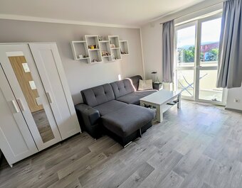 Prodej rekonstruovaného bytu 2+kk s lodžií v Uherském Brodě - 4