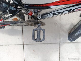 Rock Machine vel. 20 - 4