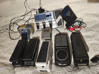 BOSS pedály a jiné - 4