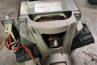 Motor z pračky Candy aquamatic tempo AQUA 1042 D1 - 4