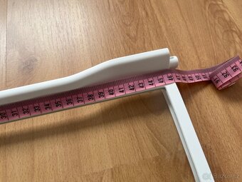 Police k chladničce - 4