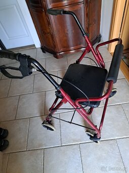 Invalidní chodítko - 4