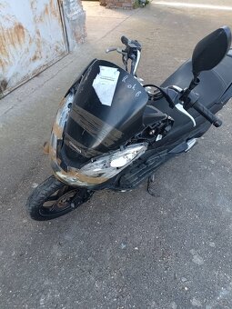 Honda pcx 125 - 4