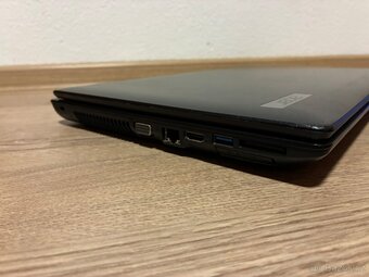 Acer TravelMate TMP453-M - 4