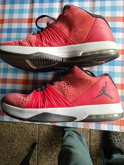 JORDAN - 4