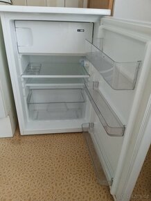Prodám lednici v záruce - 4
