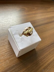 Zlatý dámský prsten - 4