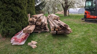 Staré trámy z krovu a stropu - 4