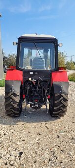 Traktor Belarus 820 kovová kapotaže - 4