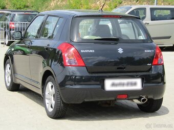 Suzuki Swift 1.3i , 68 kW benzín, 2009 - 4