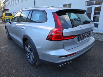 VOLVO V60 2,0 184kW B5 AWD CROSS COUNTRY Auto 2021 ČR -DPH - 4