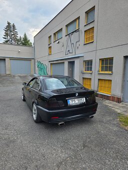 BMW E46 coupé - 4