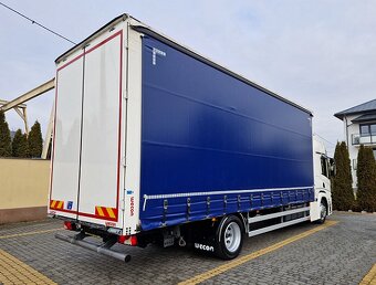 Scania P280 - valník s posuvnými plachtami - 19 palet - 4