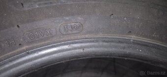 235/60 R 17 zimní - 4
