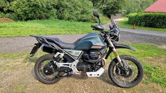 Moto guzzi V85TT - 4