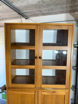 Prodám sestavu  4 skříněk borovicového nábytku - 4