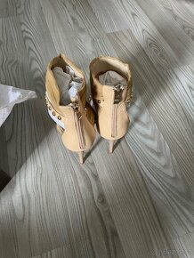 Nové, kožené, dámské El Dantés, vel.40-41. Pův.c. 3900,- - 4