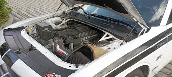 Dodge Challenger 6.4 SRT manuál - 4