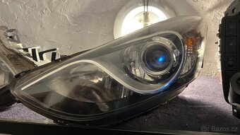Hyundai i30 přední světla - 4