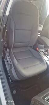 Volkswagen e-Golf - 4