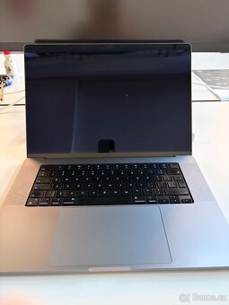 MacBook Pro 16", M1 Pro, 32GB, 512 GB SSD - 4