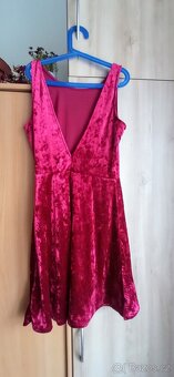 RŮZNÉ ŠATY KUS ZA 50KČ - 4