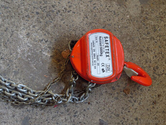 Prodám řetězový zvedák SAFETEX zvedák do 5000Kg - 4