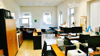 Prodej komerční Sklady, 950㎡ - 4