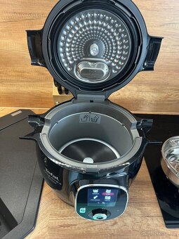 Multifunkční elektrický tlakový hrnec Tefal+Kuchyňský robot - 4