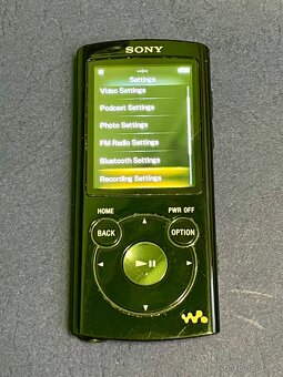 Sony NWZ-S764 – MP3 s Bluetooth, rádiem a nahráváním - 4