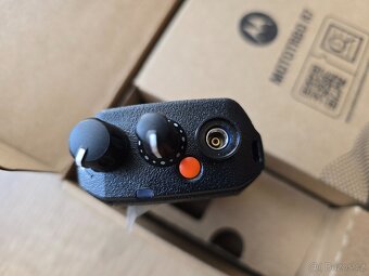 Vysílačka Motorola Mototrbo R7 FKP BT WIFI GNSS - 4
