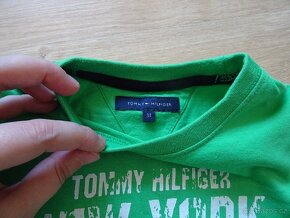 Zelené tričko Tommy Hilfiger - 3 roky - 4