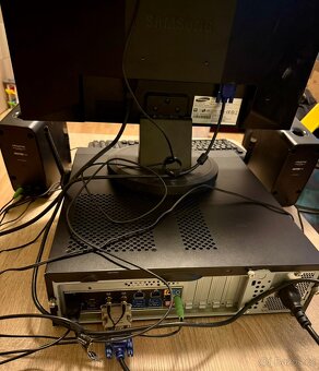 Kompletní kancelářské PC se všemi perifériemi - 4