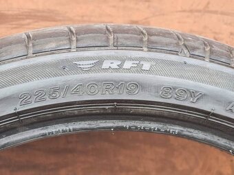 Bridgestone dvourozměr 225/40/19 a 255/35/19 - 4