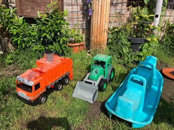 Houpačka , traktor , popeláři - 4