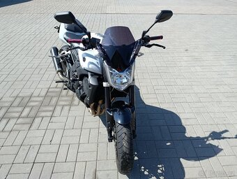 Yamaha FZ1 - 4